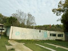 -东湖小天池真人CS彩弹野战基地