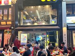 -BHC炸鸡(明洞总店)