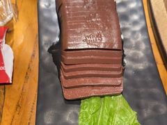 -老牌坊云南鱼豆花火锅(爱建店)