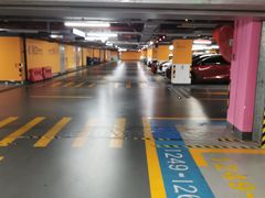 -金虹桥国际中心·停车场