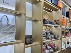 -109度二手奢侈品手表包包珠宝回收(新天地店)