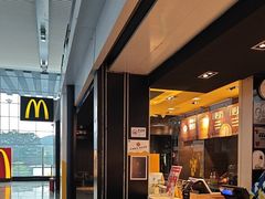 -麦当劳(深圳北站高铁店)