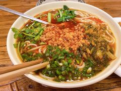 纯正云南小锅米线-遇见阿家村云南菜(魏公村店)