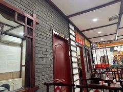 -湖南人家湘菜馆(镇江路店)