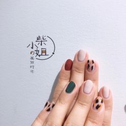 -柴小姐美睫美甲