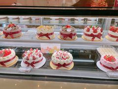 -花花卷卷·鲜食蛋糕(静安久光百货店)