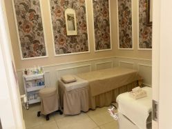 -Bollins波林丝•专研护发中心