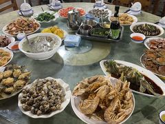 -亚龙湾8号(丁村万人海鲜广场店)