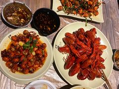 -巴厘龙虾·榜首油焖大虾(音乐学院·沿江酒馆店)