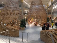 -乐蓬马歇百货公司(Rive Gauche)