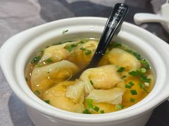 -莱莱小笼·乔艾