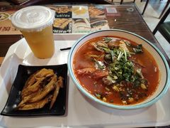 -何记花甲(海岸城旗舰店)