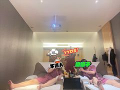 -金色印象·4K影院式足体养生(杨家坪西郊店)