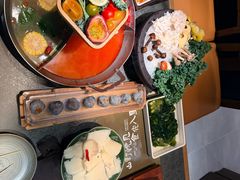 -山悦里 山野·鲜火锅(罗斯福广场店)