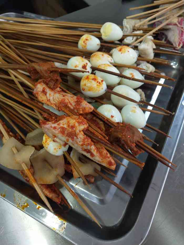 大脚盆串串-"货真价实,老板自己都在吃的串串,不辣,不.