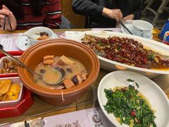 -黄泥岗·地道湖北菜(奥特莱斯店)