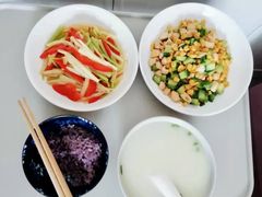 -爱的果实月嫂育婴师(世纪东方店)
