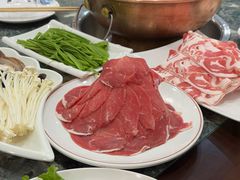 手工切制大刀肉-楼外楼肥羊木炭火锅居(乐群街店)