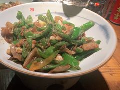 -洞庭土菜小炒馆(易发广场店)