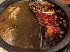 -鹿鸣山草本茶香火锅(园西路店)