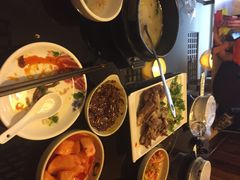 英子狗肉馆-英子补身汤(海兰路店)