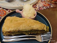 土耳其三角甜点-沙漠玫瑰土耳其餐厅(神路街店)