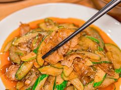 -嫩芽 ·地道重庆菜(十八梯露台夜景店)