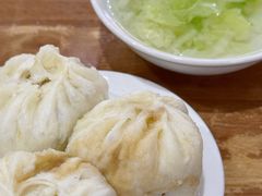 -胡成记口蘑龙眼包子(盐道街店)