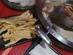 -谭鸭血老火锅(万象九宜城店)
