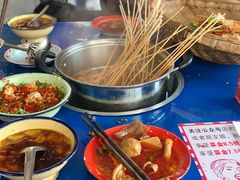 -马路边边串串香(涑河南街店)