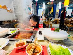 -月满大江经典成都火锅(麻城店)
