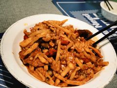 -鑫小城故事·砂锅·排骨藕汤(兴业路店)