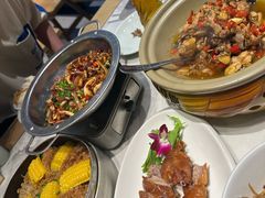 -绿草地·湘菜(酃湖师院店)