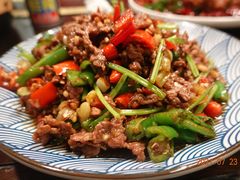 小炒黄牛肉-吃货私房菜(丽江束河古镇店)