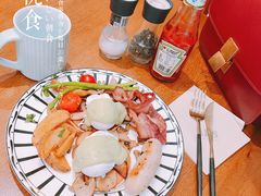 牛油果蘑菇菠菜水波蛋-AFS Cafe & Canteen(闽江二路店)
