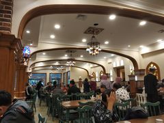大堂-清真·玛丽亚新疆菜主题餐厅(浙江中路店)
