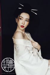 点击看大图 -持熹光年写真体验馆
