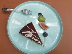 提拉米苏Triamisu-Golden Lily河内巴黎法越料理餐厅(建国西路店)