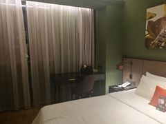 -和颐至尊酒店(上海徐家汇桂林公园地铁站店)
