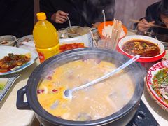 -牟记江湖特色重庆菜鱼蛋青蛙黄鳝海参(巴南区鱼洞鲁能店)