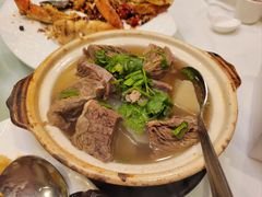 清汤炖牛肉-岭南小馆