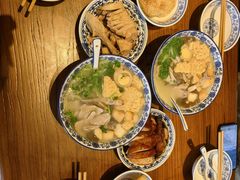 小潘特色鸭血粉丝汤-小潘记鸭血粉丝汤