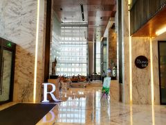 -上海漕河泾万丽酒店