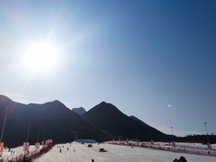 -荣盛康旅野三坡滑雪场