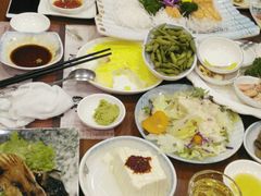 -青瓦餐厅·生鱼片·韩园烤肉(西塔店)