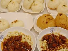 -李与白包子铺(桐梓林店)