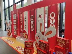 -上海宝信宝马4S店