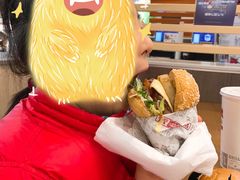 -The Habit Burger Grill 哈比特汉堡(世博店)