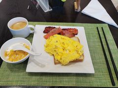 -上海虹桥西郊假日酒店