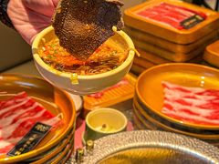 -牛YO寿喜烧·铁板烧和牛火锅自助(市府恒隆店)